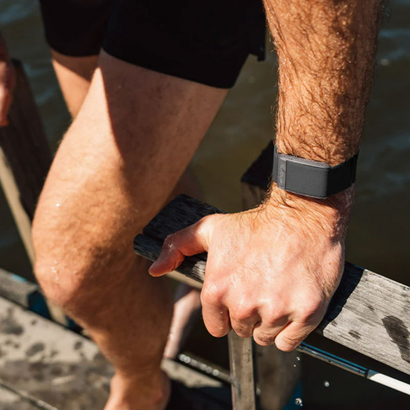 Ремешок для фитнес - браслета Whoop 4.0 HydroKnit Band (Storm Grey) в Петрозаводске