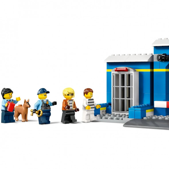 Конструктор LEGO City 60370 Побег из полицейского участка в Петрозаводске