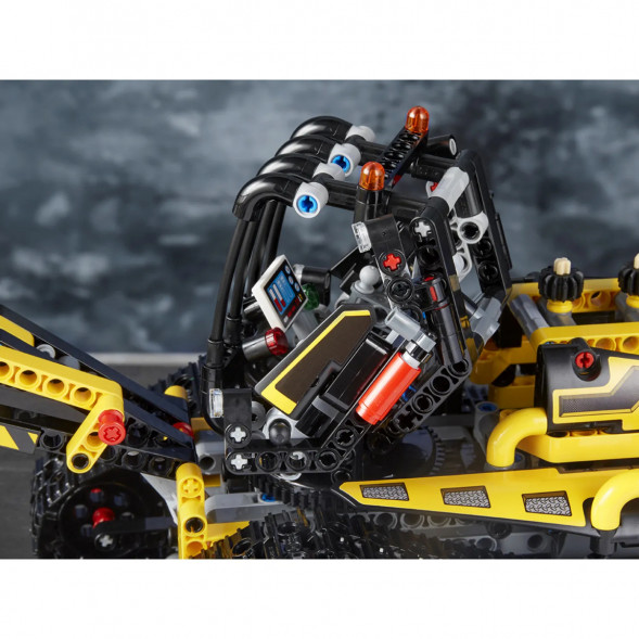 Конструктор LEGO Technic 42094 Гусеничный погрузчик в Петрозаводске